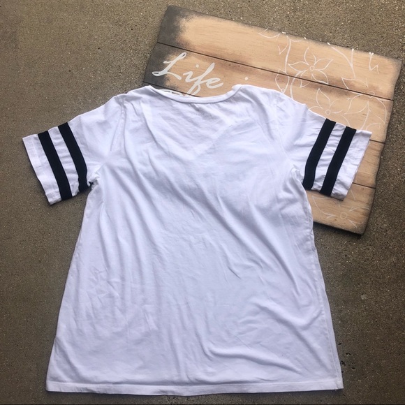 Torrid T-Shirt Plus Size 2 - Size 2X | 18/20 - Picture 3 of 3